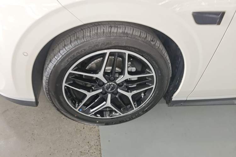 Used BYD Seal 06 New Energy 2025 EV 545KM Flagship Edition Left Front Wheel Hub