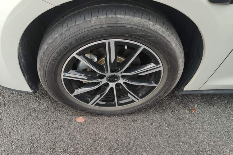 Used BYD Seal 06 New Energy 2025 DM-i Smart Drive 120KM Deluxe Model Left Front Wheel Hub