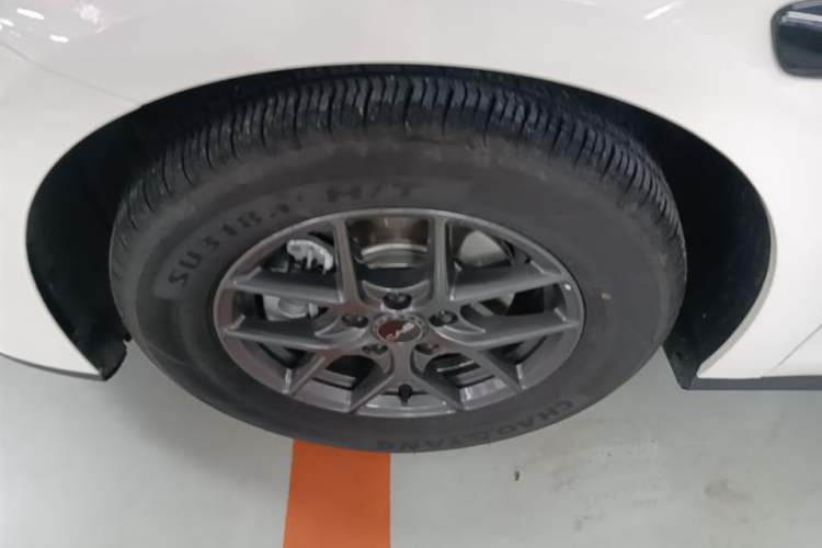 Used BYD Seal 06 New Energy 2025 DM-i Smart Drive 80KM Luxury Model Left Front Wheel Hub