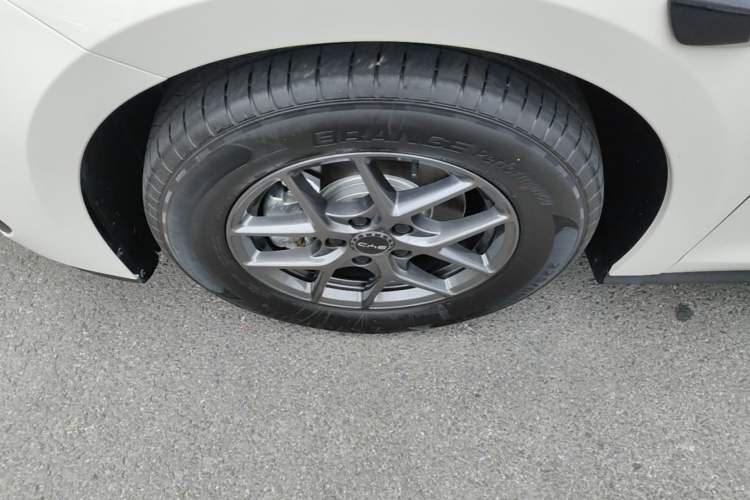Used BYD Seal 06 New Energy 2025 DM-i Smart Drive 80KM Luxury Model Left Front Wheel Hub