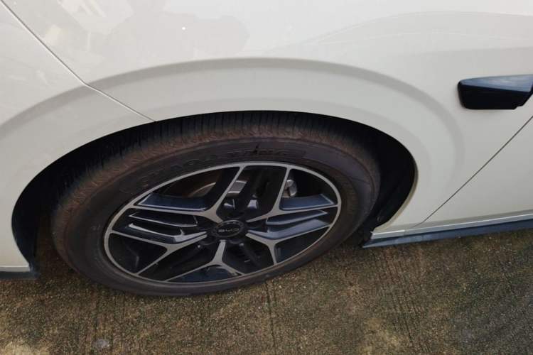 Used BYD Seal 06 New Energy 2025 EV 545KM Flagship Edition Left Front Wheel Hub