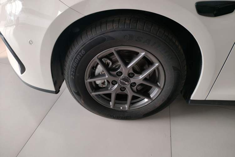 Used BYD Seal 06 New Energy 2025 DM-i Smart Drive 80KM Luxury Model Left Front Wheel Hub