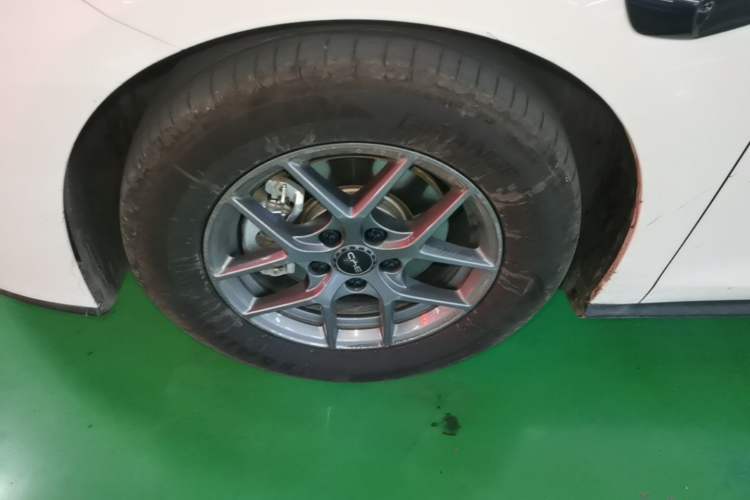 Used BYD Seal 06 New Energy 2025 DM-i Smart Drive 80KM Luxury Model Left Front Wheel Hub
