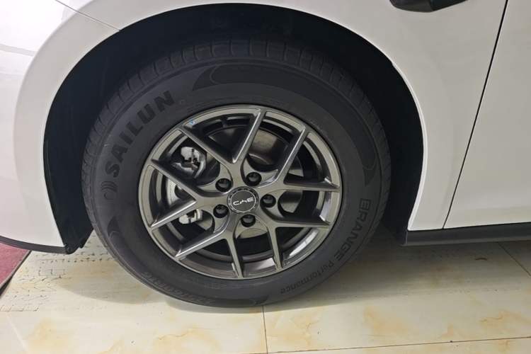 Used BYD Seal 06 New Energy 2025 DM-i Smart Drive 80KM Luxury Model Left Front Wheel Hub