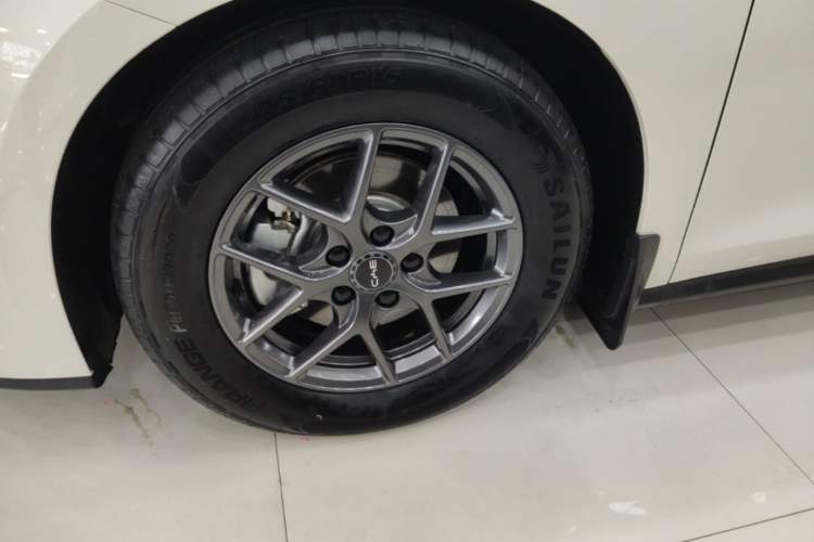 Used BYD Seal 06 New Energy 2025 DM-i Smart Drive 80KM Luxury Model Left Front Wheel Hub