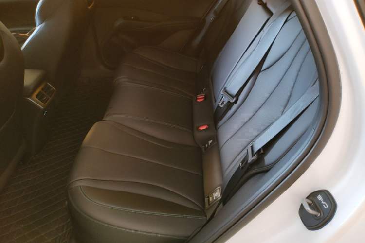 Used BYD Seal 06 New Energy 2025 EV 545KM Premium Edition Left Rear Seat