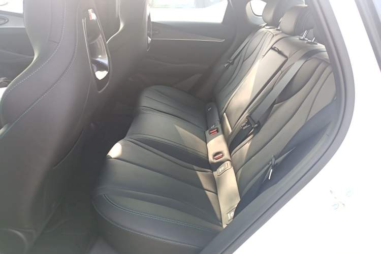 Used BYD Seal 06 New Energy 2025 DM-i Smart Drive 120KM Deluxe Model Left Rear Seat