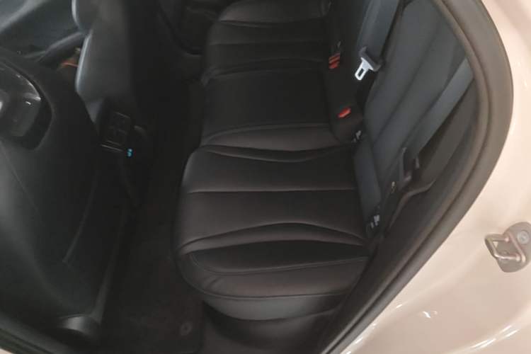 Used BYD Seal 06 New Energy 2025 EV 470KM Prestige Edition Left Rear Seat