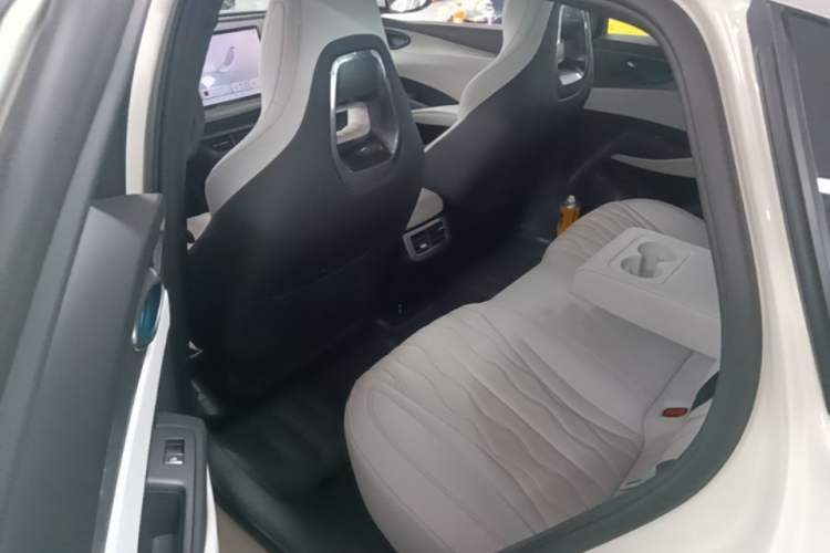 Used BYD Seal 06 New Energy 2025 DM-i Intelligent Drive 120KM Flagship Model Left Rear Seat