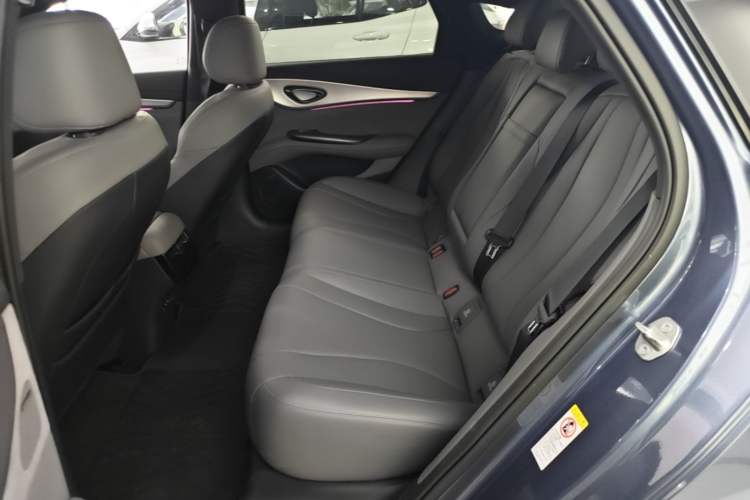 Used BYD Seal 06 New Energy 2025 DM-i Smart Drive 120KM Deluxe Model Left Rear Seat