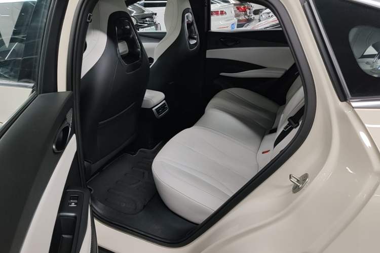 Used BYD Seal 06 New Energy 2025 DM-i Smart Drive 120KM Deluxe Model Left Rear Seat
