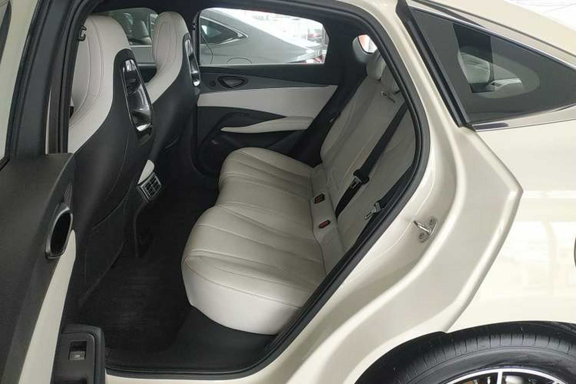 Used BYD Seal 06 New Energy 2025 DM-i Smart Drive 120KM Deluxe Model Left Rear Seat