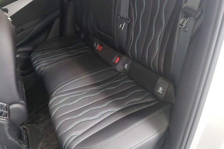 Used BYD Seal 06 New Energy 2025 DM-i Intelligent Drive 120KM Flagship Model Left Rear Seat
