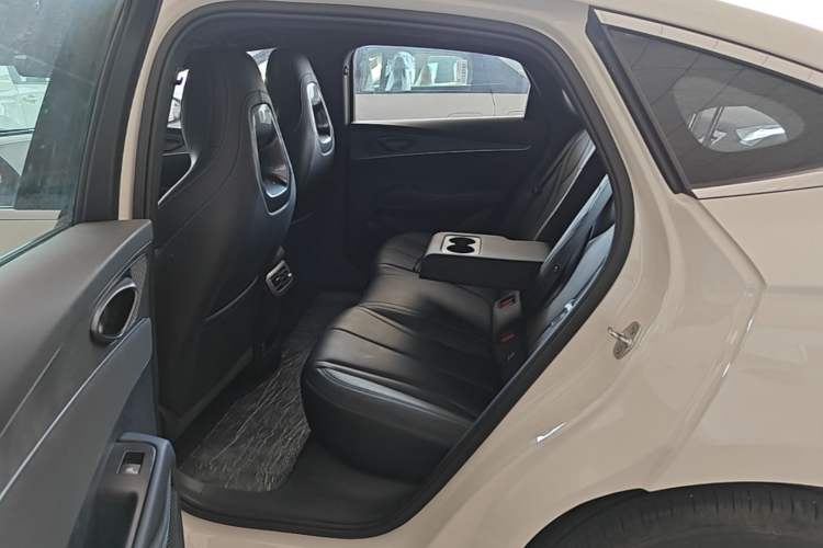 Used BYD Seal 06 New Energy 2025 DM-i Smart Drive 120KM Deluxe Model Left Rear Seat