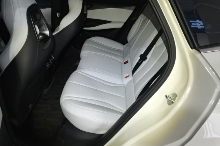 Used BYD Seal 06 New Energy 2025 DM-i Smart Drive 120KM Prestige Model Left Rear Seat