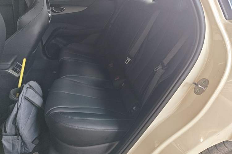 Used BYD Seal 06 New Energy 2025 EV 545KM Premium Edition Left Rear Seat