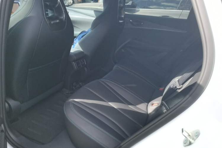 Used BYD Seal 06 New Energy 2025 DM-i Smart Drive 80KM Luxury Model Left Rear Seat