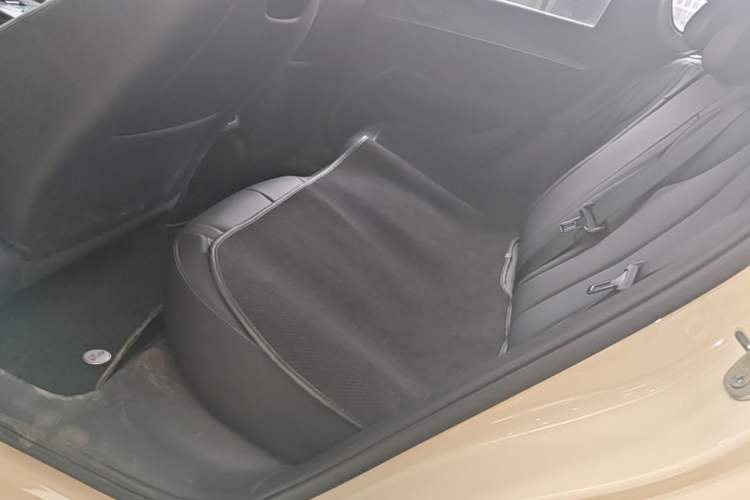 Used BYD Seal 06 New Energy 2025 DM-i Smart Drive 80KM Luxury Model Left Rear Seat