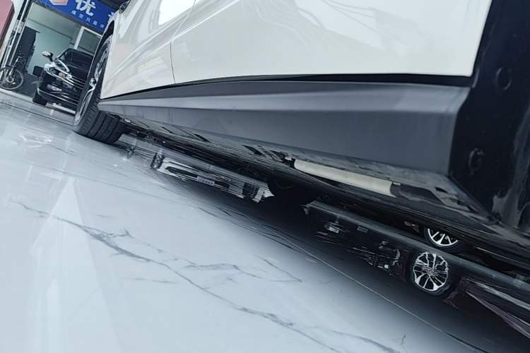 Used BYD Seal 06 New Energy 2025 DM-i Smart Drive 120KM Deluxe Model Left Side Sill