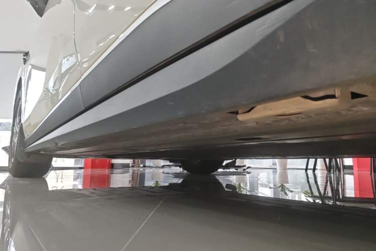 Used BYD Seal 06 New Energy 2025 EV 470KM Prestige Edition Left Side Sill