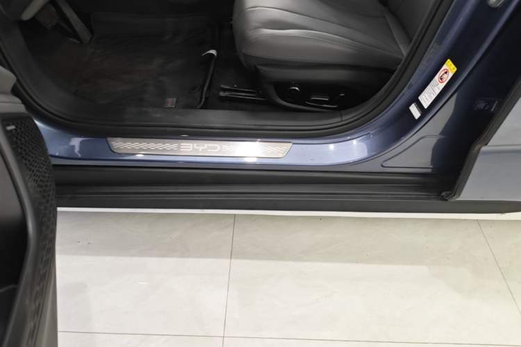 Used BYD Seal 06 New Energy 2025 DM-i Smart Drive 120KM Deluxe Model Left Side Sill