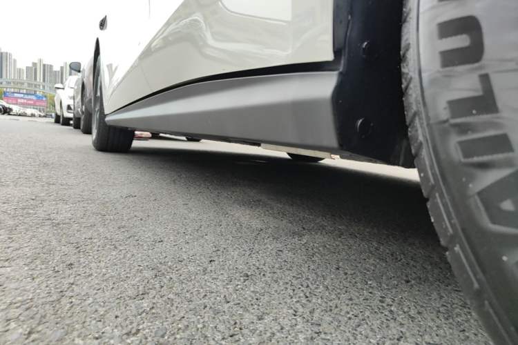 Used BYD Seal 06 New Energy 2025 DM-i Smart Drive 80KM Luxury Model Left Side Sill