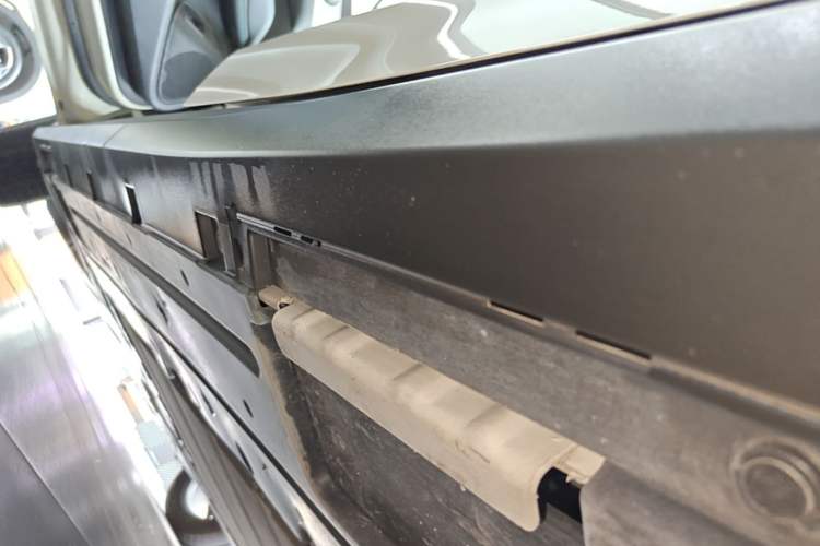 Used BYD Seal 06 New Energy 2025 DM-i Intelligent Drive 120KM Flagship Model Left Side Sill