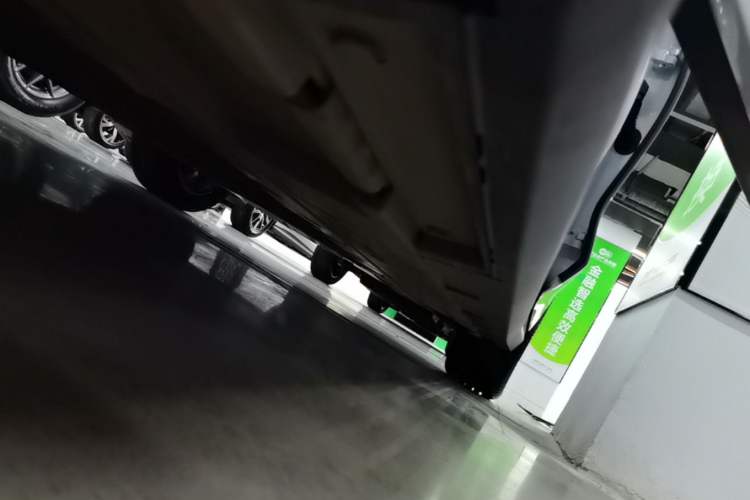 Used BYD Seal 06 New Energy 2025 DM-i Intelligent Drive 120KM Flagship Model Left Side Sill