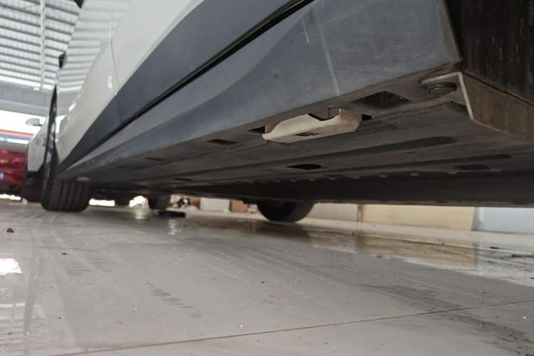 Used BYD Seal 06 New Energy 2025 EV 470KM Prestige Edition Left Side Sill