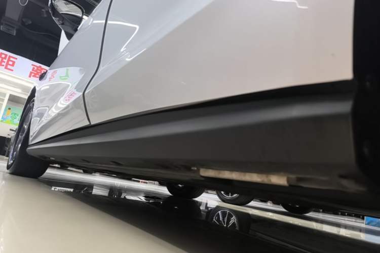 Used BYD Seal 06 New Energy 2025 DM-i Smart Drive 80KM Luxury Model Left Side Sill