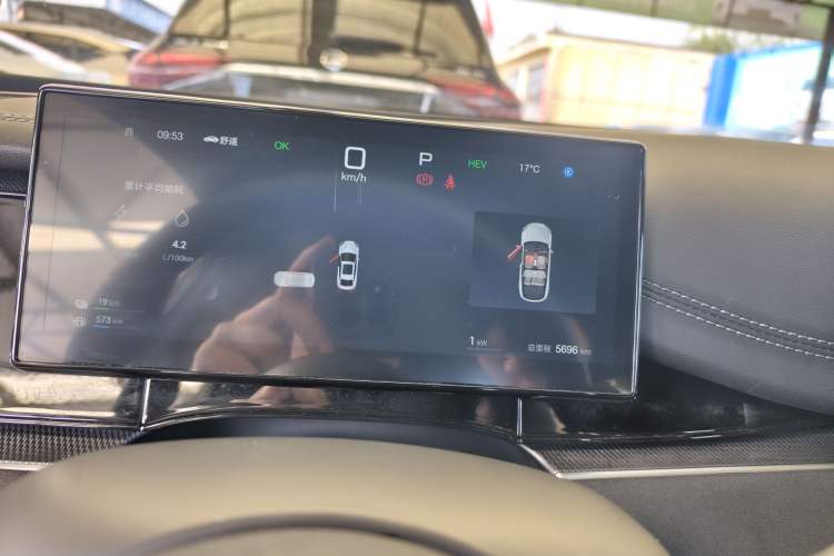Used BYD Seal 06 New Energy 2025 DM-i Smart Drive 120KM Deluxe Model Odometer Close Up