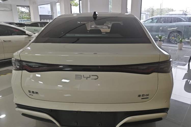 Used BYD Seal 06 New Energy 2025 EV 470KM Prestige Edition Rear