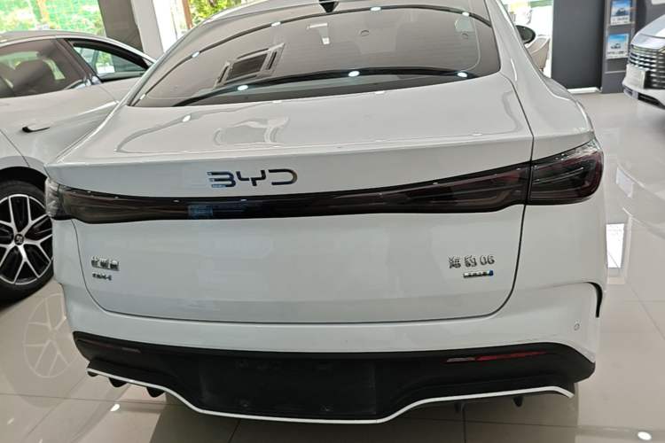 Used BYD Seal 06 New Energy 2025 DM-i Smart Drive 120KM Deluxe Model Rear