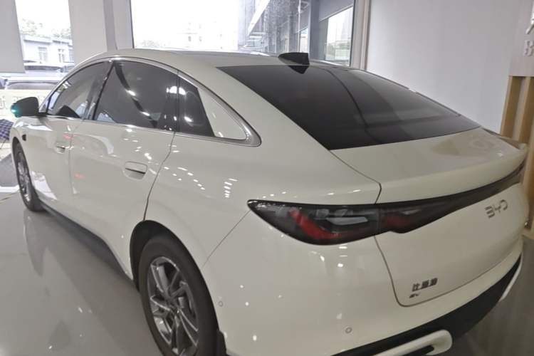 Used BYD Seal 06 New Energy 2025 EV 470KM Prestige Edition Rear Left 45 Deg
