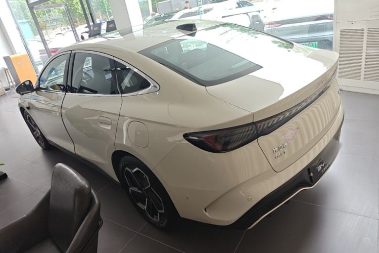 Used BYD Seal 06 New Energy 2025 DM-i Intelligent Drive 120KM Flagship Model Rear Left 45 Deg