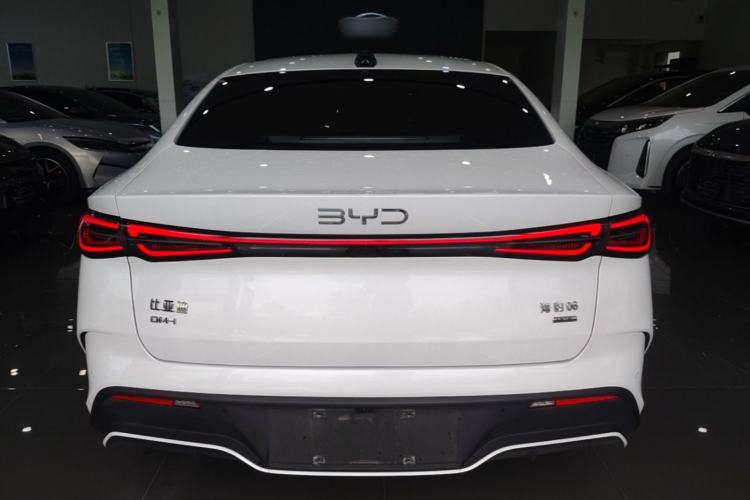 Used BYD Seal 06 New Energy 2025 DM-i Intelligent Drive 120KM Flagship Model Rear