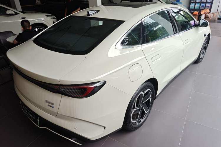 Used BYD Seal 06 New Energy 2025 DM-i Intelligent Drive 120KM Flagship Model Rear Right 45 Deg