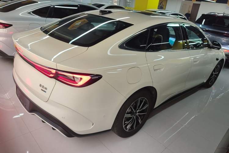 Used BYD Seal 06 New Energy 2025 DM-i Smart Drive 120KM Prestige Model Rear Right 45 Deg