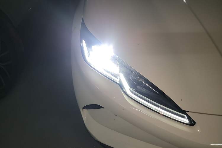 Used BYD Seal 06 New Energy 2025 EV 545KM Premium Edition Right Front Headlight
