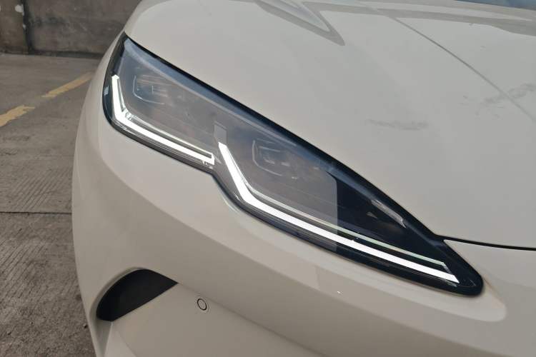 Used BYD Seal 06 New Energy 2025 EV 545KM Flagship Edition Right Front Headlight