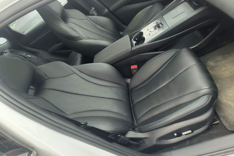 Used BYD Seal 06 New Energy 2025 DM-i Smart Drive 120KM Deluxe Model Right Front Seat