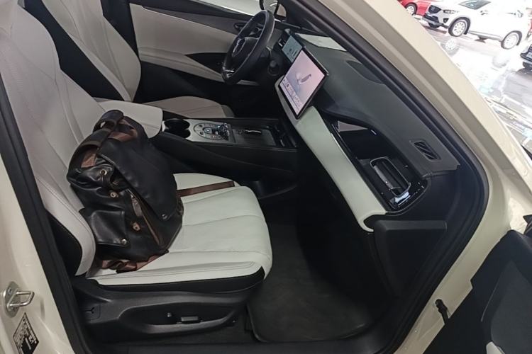 Used BYD Seal 06 New Energy 2025 DM-i Smart Drive 120KM Deluxe Model Right Front Seat