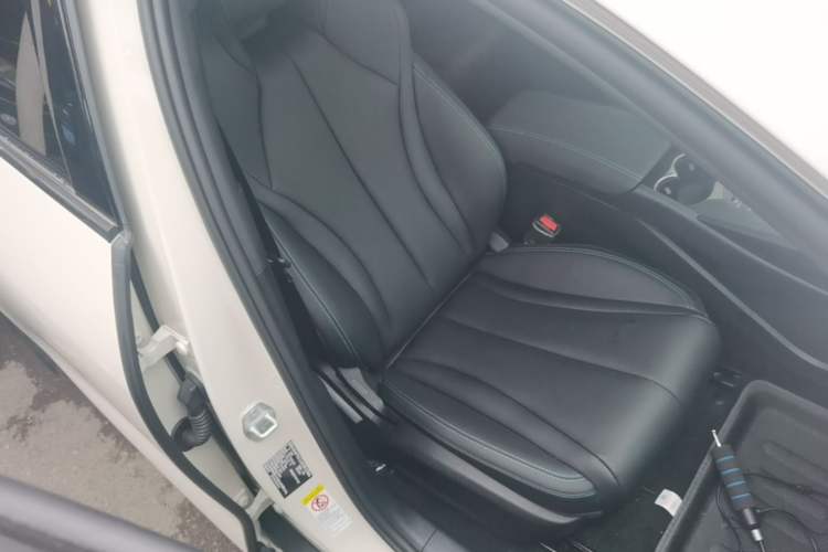 Used BYD Seal 06 New Energy 2025 DM-i Smart Drive 80KM Luxury Model Right Front Seat