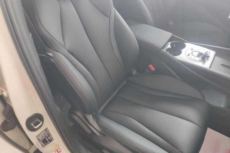 Used BYD Seal 06 New Energy 2025 DM-i Smart Drive 120KM Prestige Model Right Front Seat