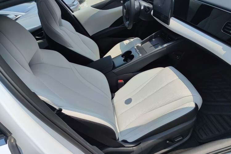 Used BYD Seal 06 New Energy 2025 EV 545KM Premium Edition Right Front Seat