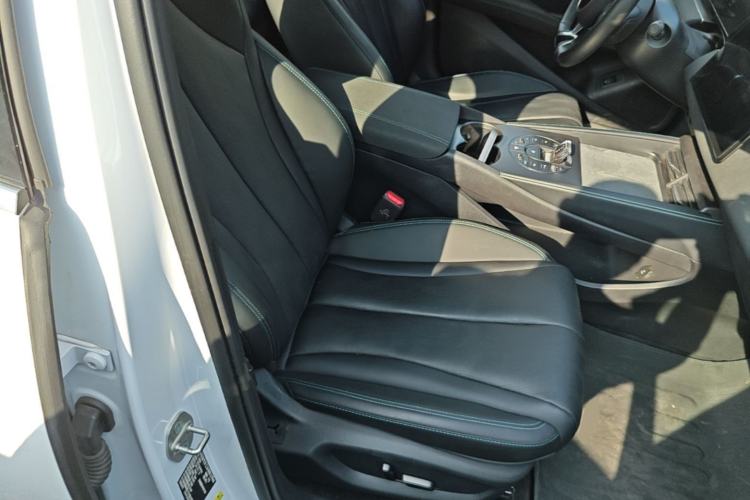 Used BYD Seal 06 New Energy 2025 DM-i Smart Drive 120KM Deluxe Model Right Front Seat