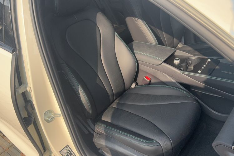 Used BYD Seal 06 New Energy 2025 DM-i Touring Base Model Right Front Seat