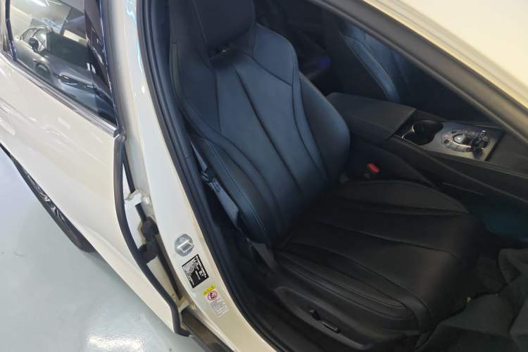 Used BYD Seal 06 New Energy 2025 DM-i Smart Drive 120KM Deluxe Model Right Front Seat