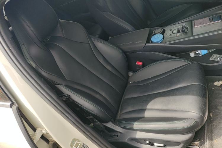 Used BYD Seal 06 New Energy 2025 DM-i Smart Drive 120KM Deluxe Model Right Front Seat