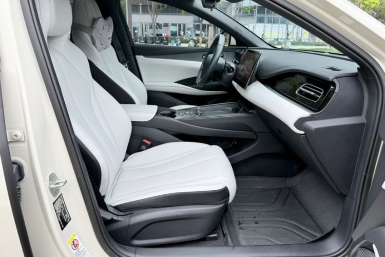 Used BYD Seal 06 New Energy 2025 DM-i Smart Drive 80KM Prestige Model Right Front Seat